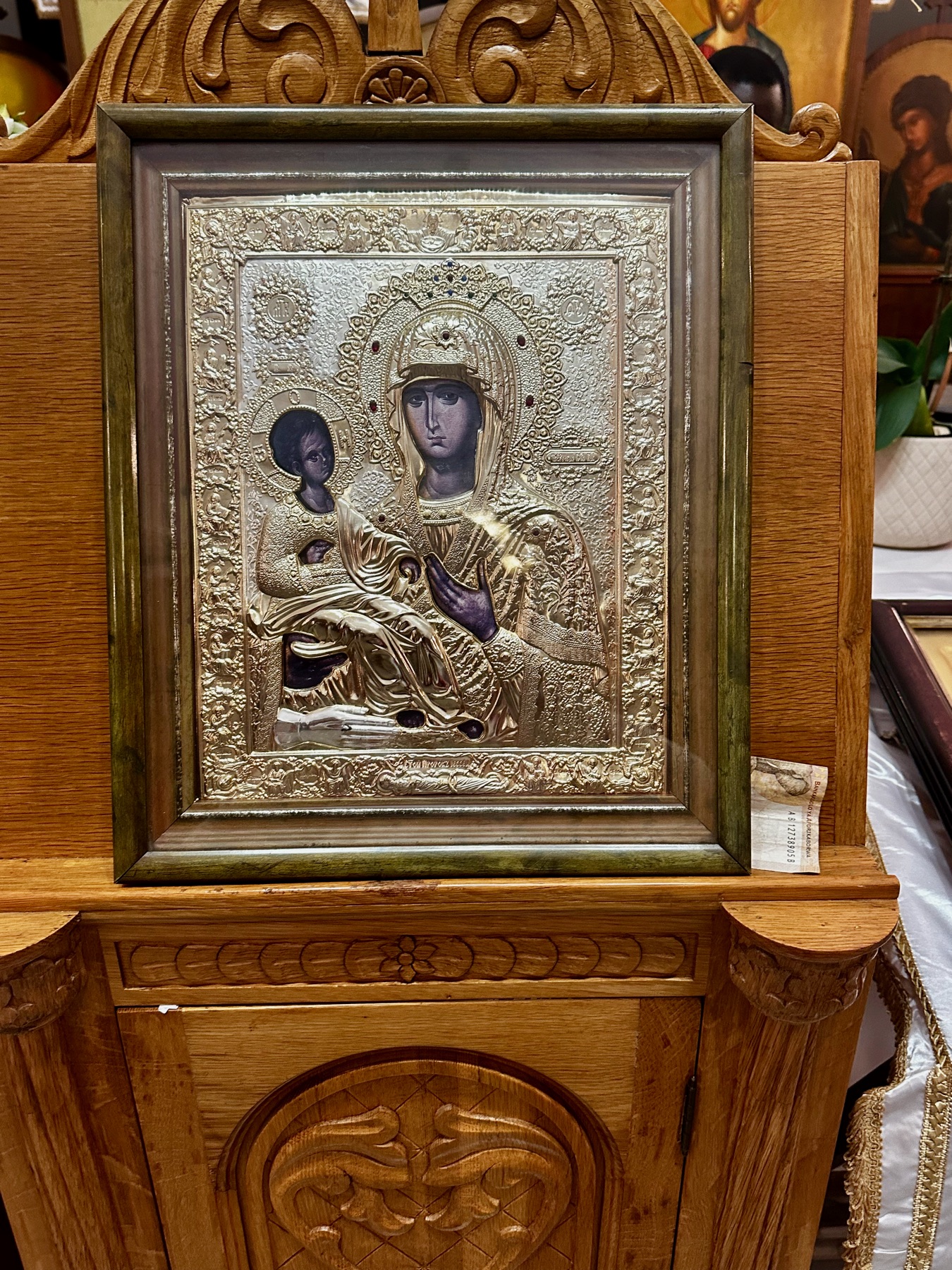 Alternate icon of the Theotokos of the Three Hands